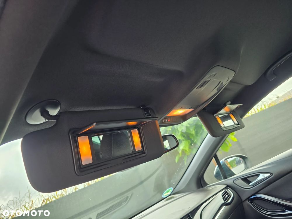 Opel Astra 1.4 Turbo Dynamic - 22