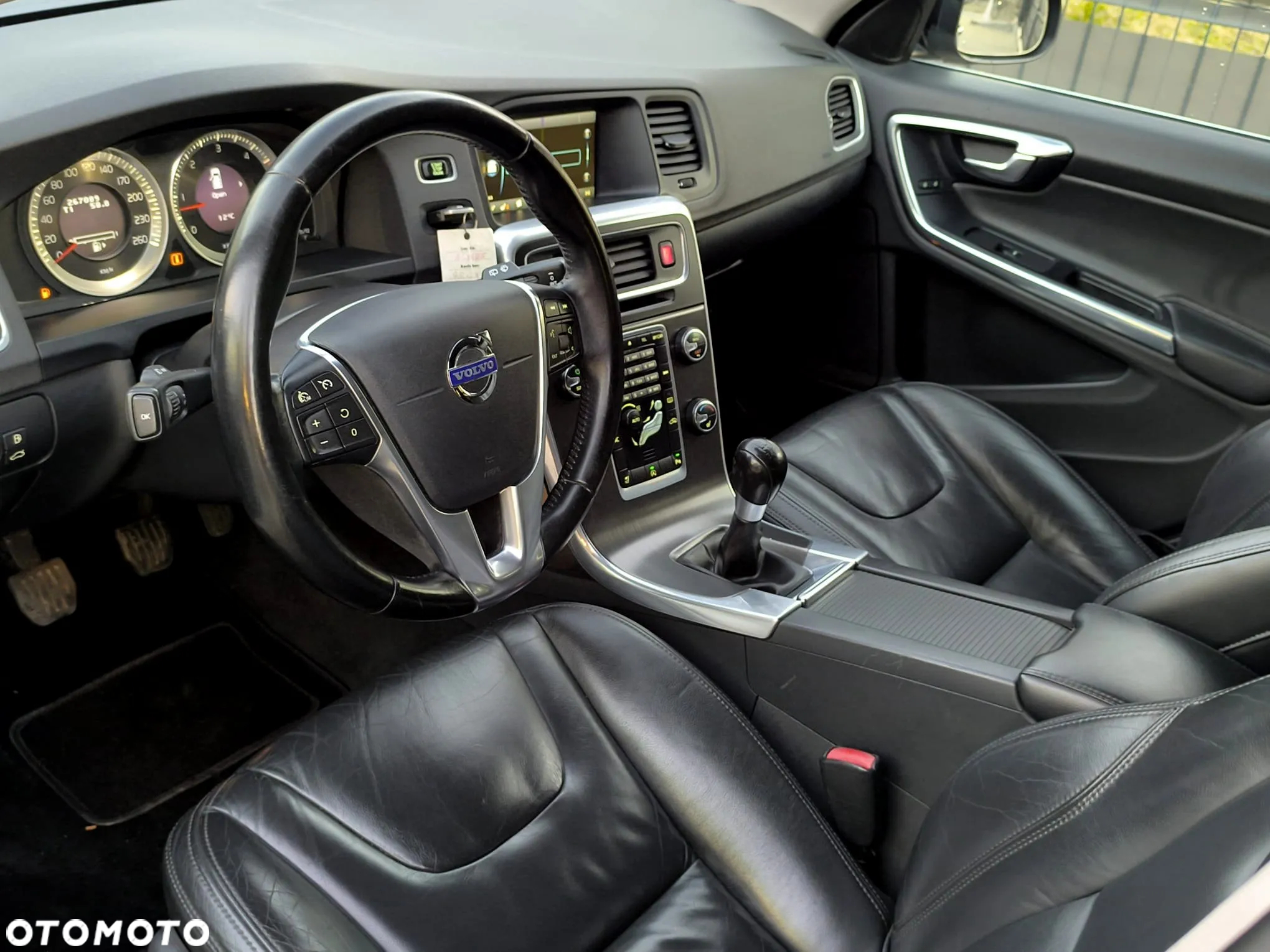 Volvo V60 D3 Summum - 10