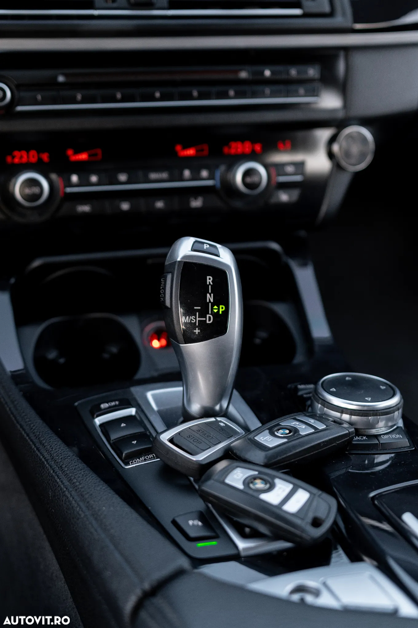 BMW Seria 5 520d Aut. Sport Line - 37