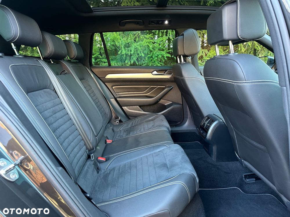 Volkswagen Passat - 11