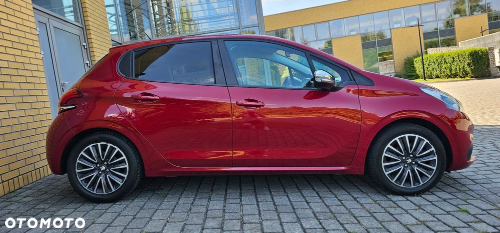 Peugeot 208 1.2 PureTech Allure - 11