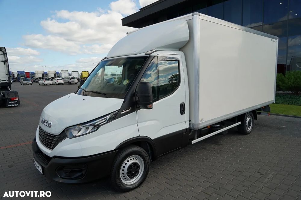 Iveco DAILY 35-180 / CONTAINER - CORTINĂ / AUTOMAT / DHOLLANDIA LIFT / GVWR: 3500 KG / 2021 - - 2