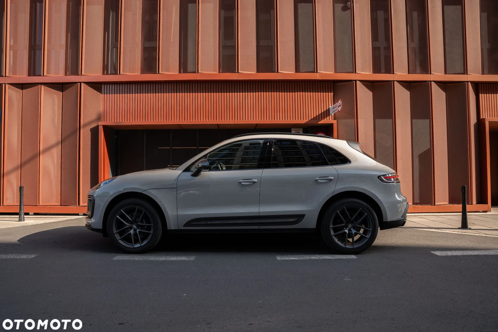 Porsche Macan T - 29