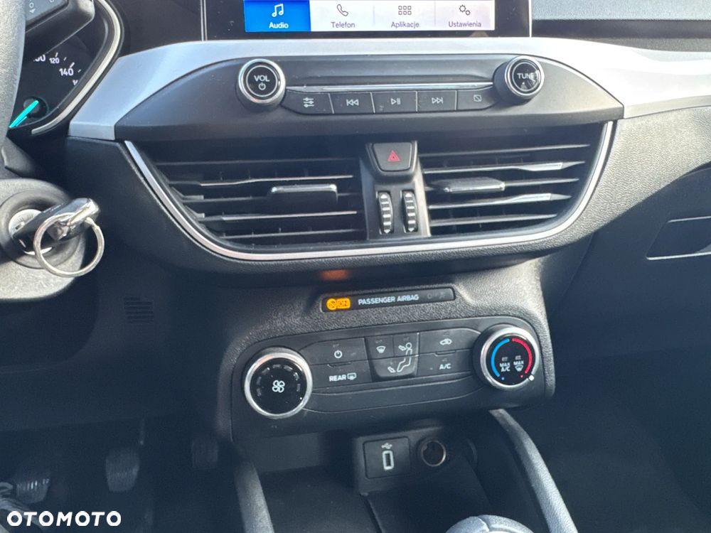 Ford Focus 1.0 EcoBoost Trend Edition - 10