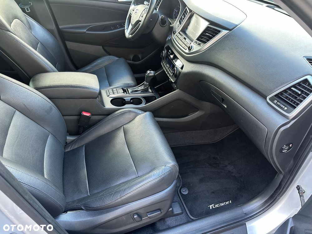 Hyundai Tucson 2.0 CRDI Premium 4WD - 19