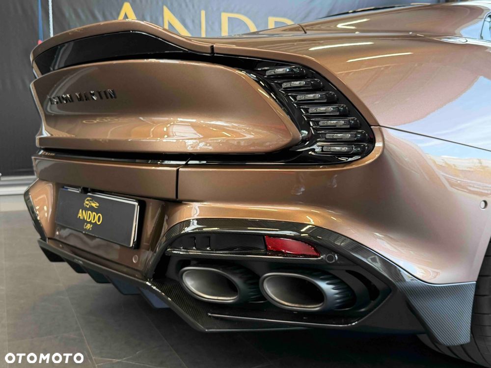 Aston Martin Vanquish - 38