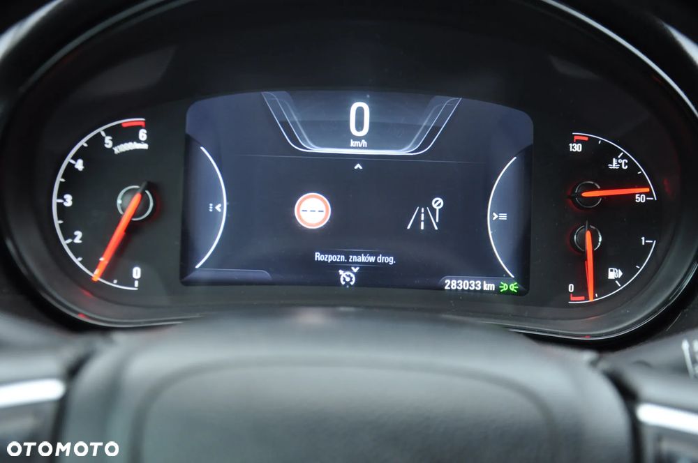 Opel Insignia 2.0 CDTI Cosmo S&S - 35