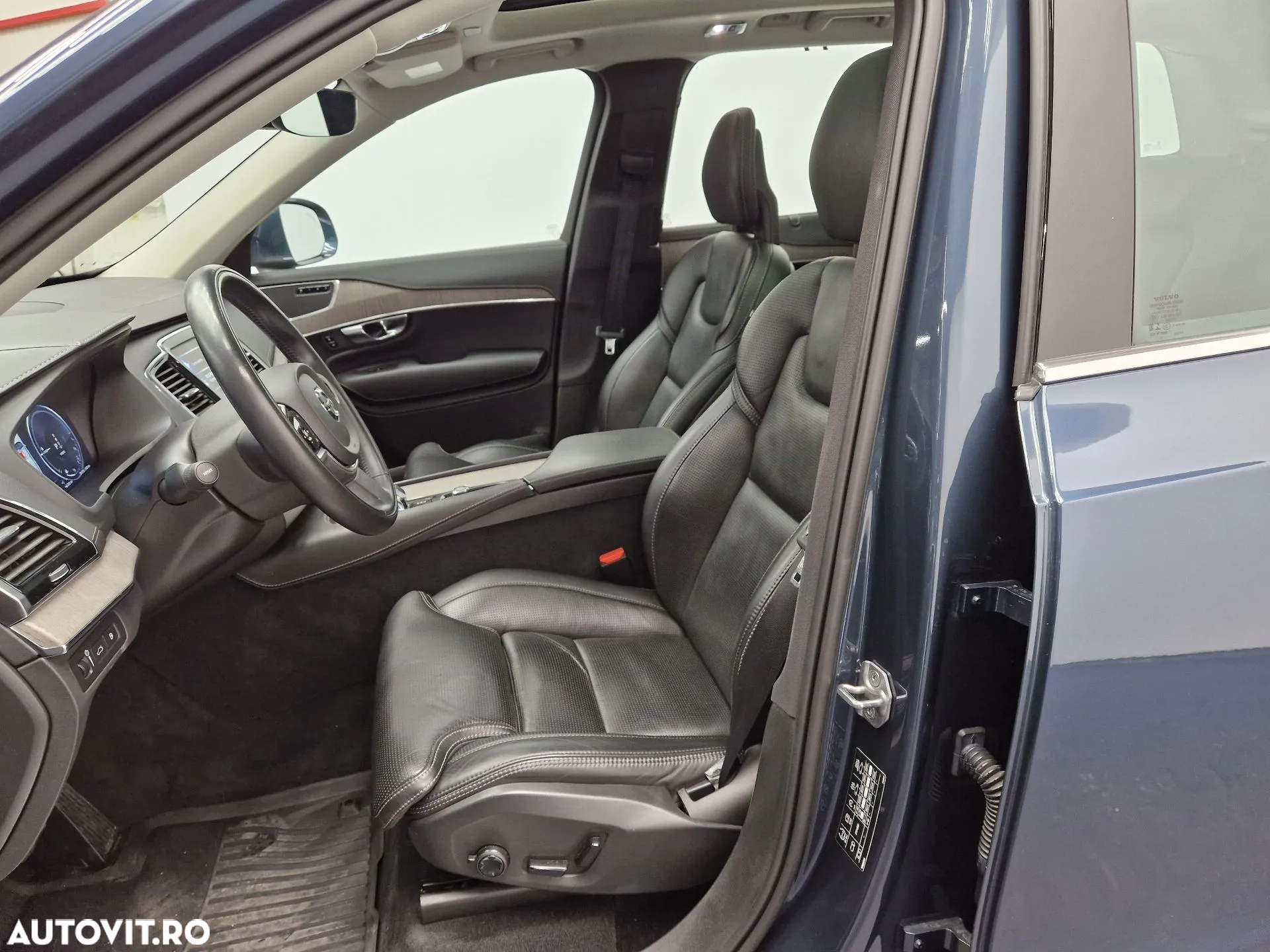 Volvo XC 90 - 5