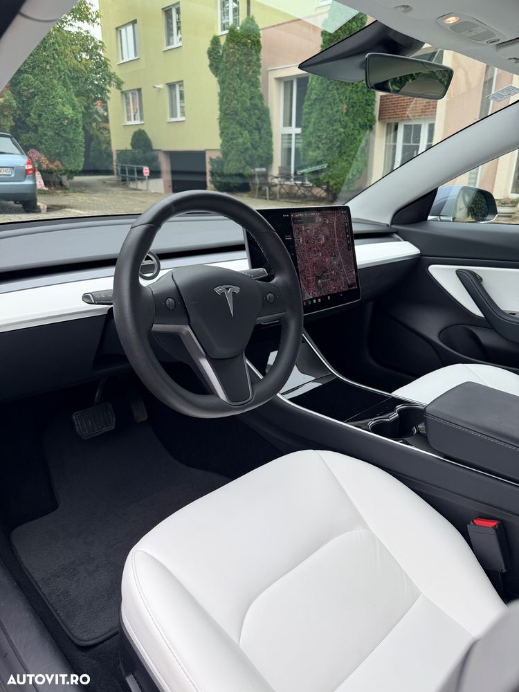 Tesla Model 3 Standard Reichweite Plus Hinterradantrieb - 7
