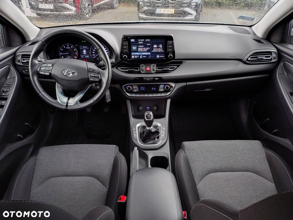 Hyundai i30 1.5 DPI Smart - 12