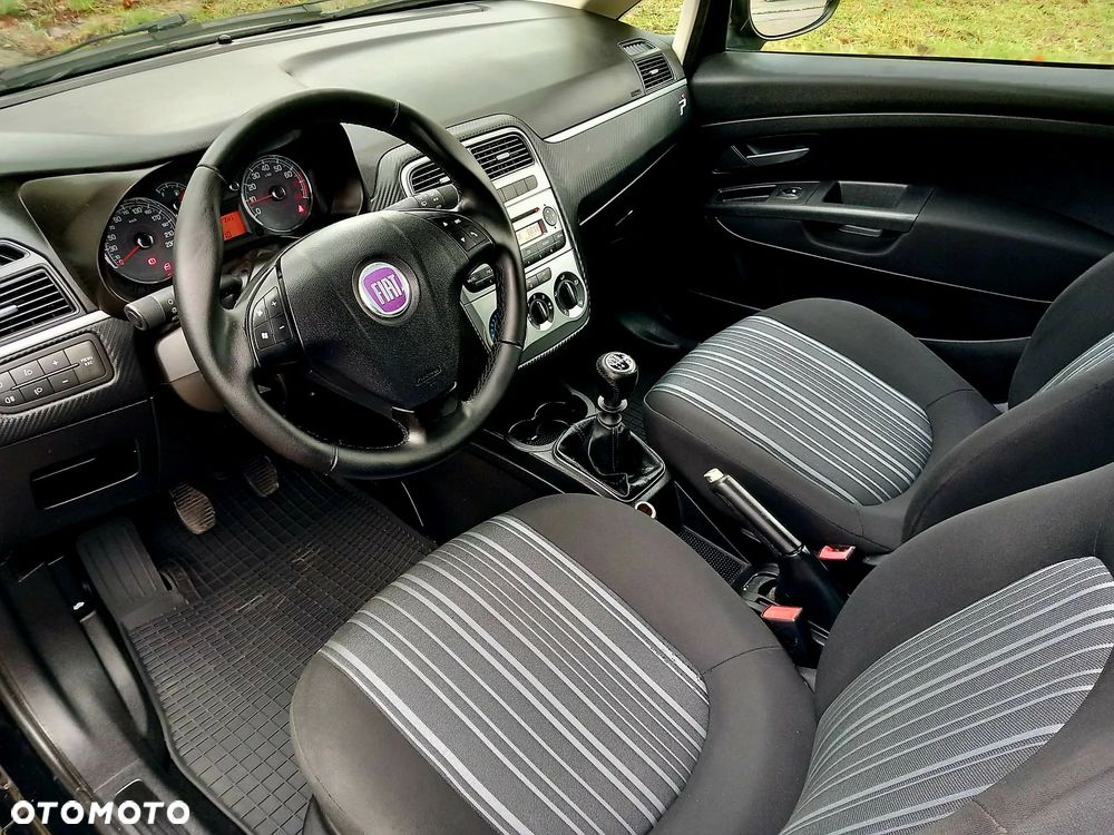 Fiat Grande Punto 1.4 8V Racing - 5