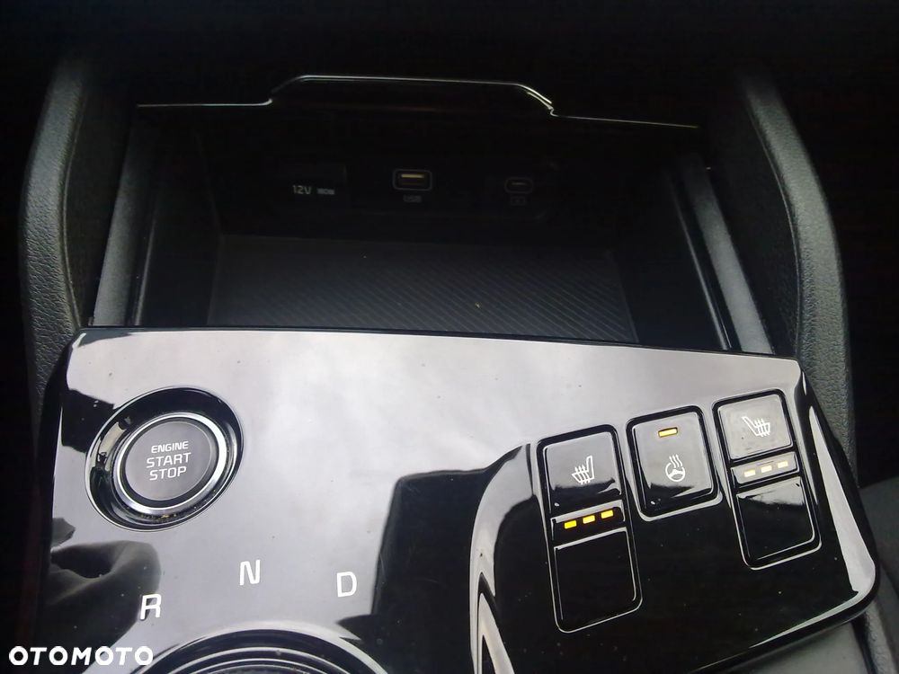 Kia Sportage 1.6 T-GDI AWD Plug-in Hybrid Paket Spirit - 36