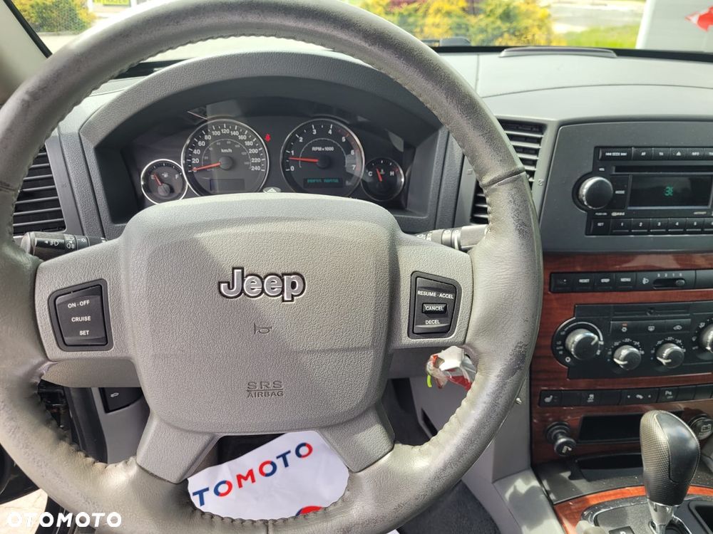 Jeep Grand Cherokee - 9