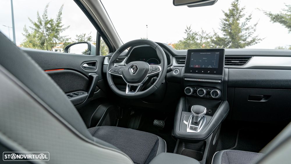 Renault Captur E-TECH 160 INTENS - 16