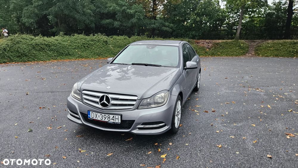 Mercedes-Benz Klasa C 180 BlueEFFICIENCY Avantgarde - 4