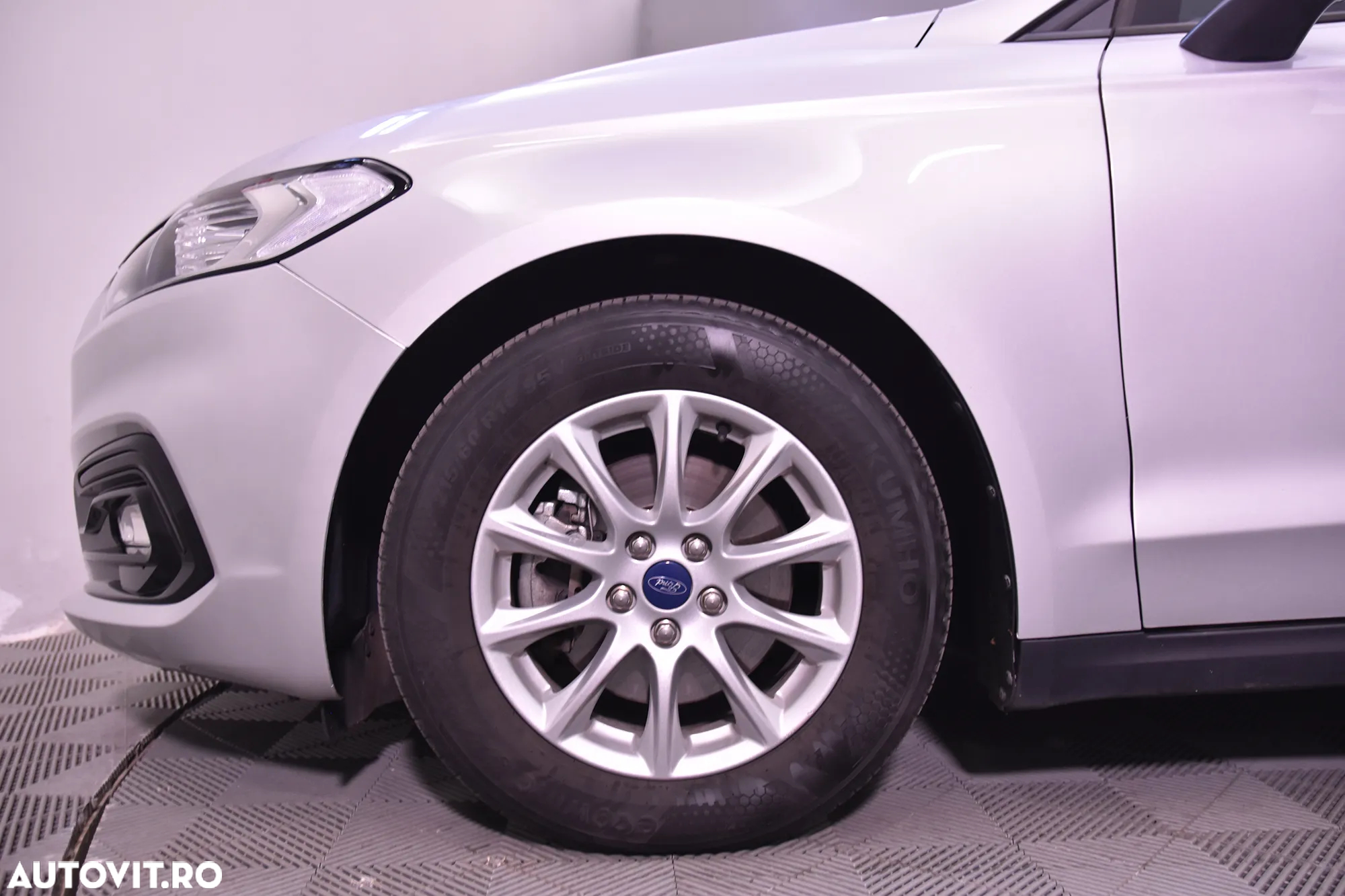 Ford Mondeo - 13