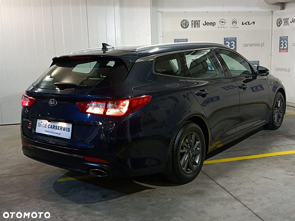 Kia Optima - 10