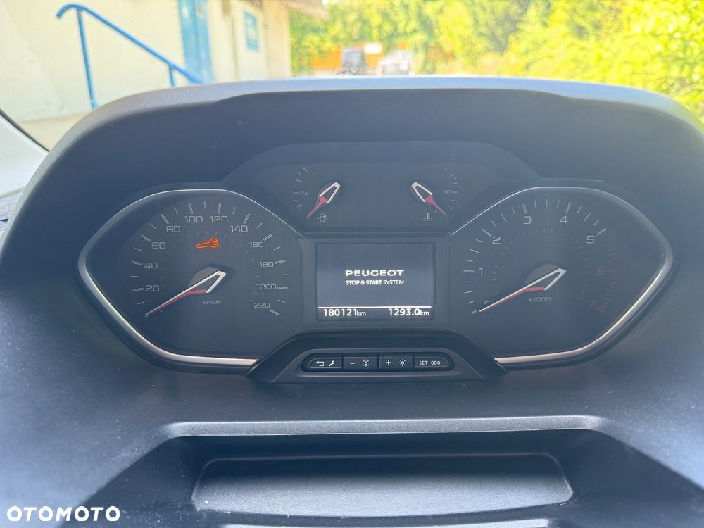 Peugeot Rifter 1.2 PureTech Allure S&S - 2