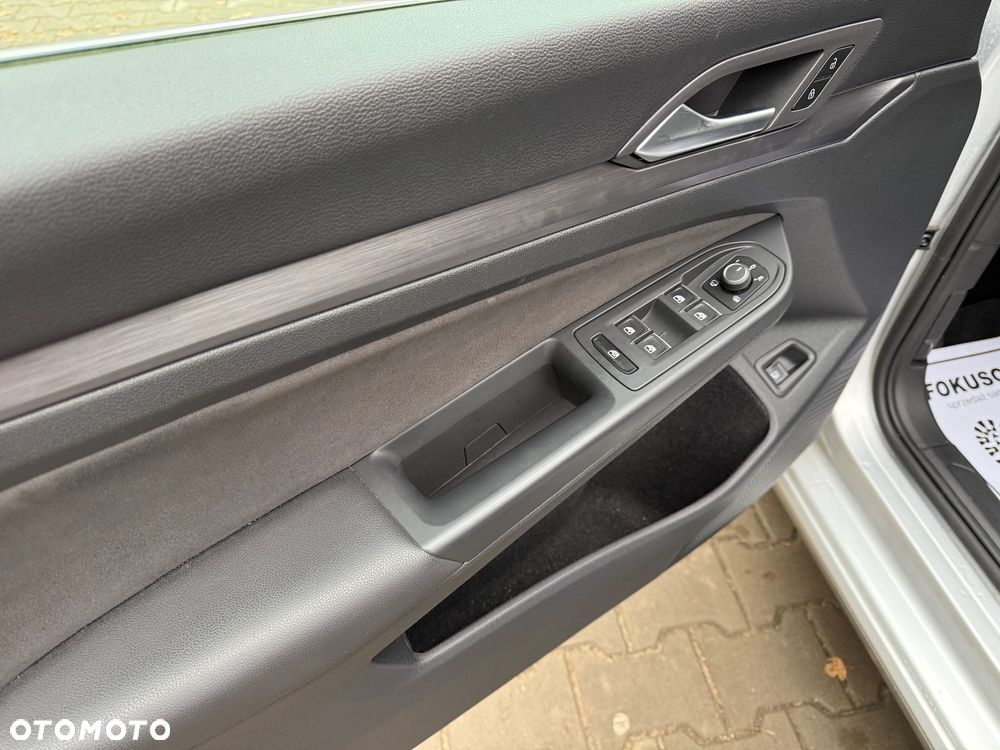 Volkswagen Golf - 30