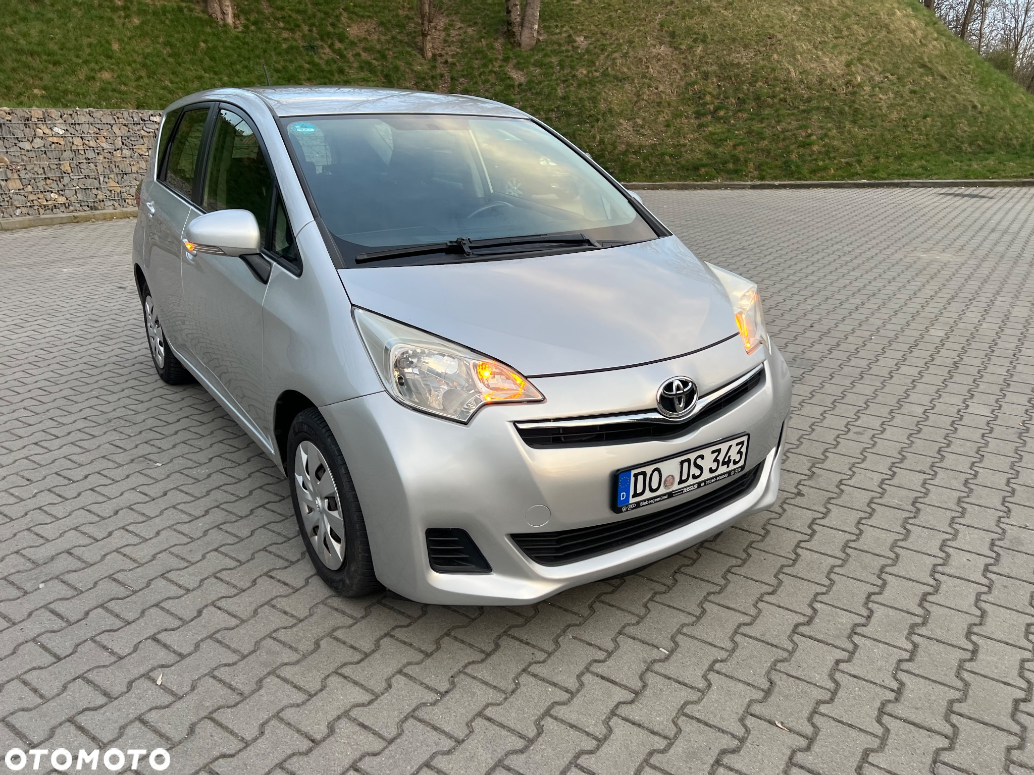 Toyota Verso S 1.33 Premium - 3