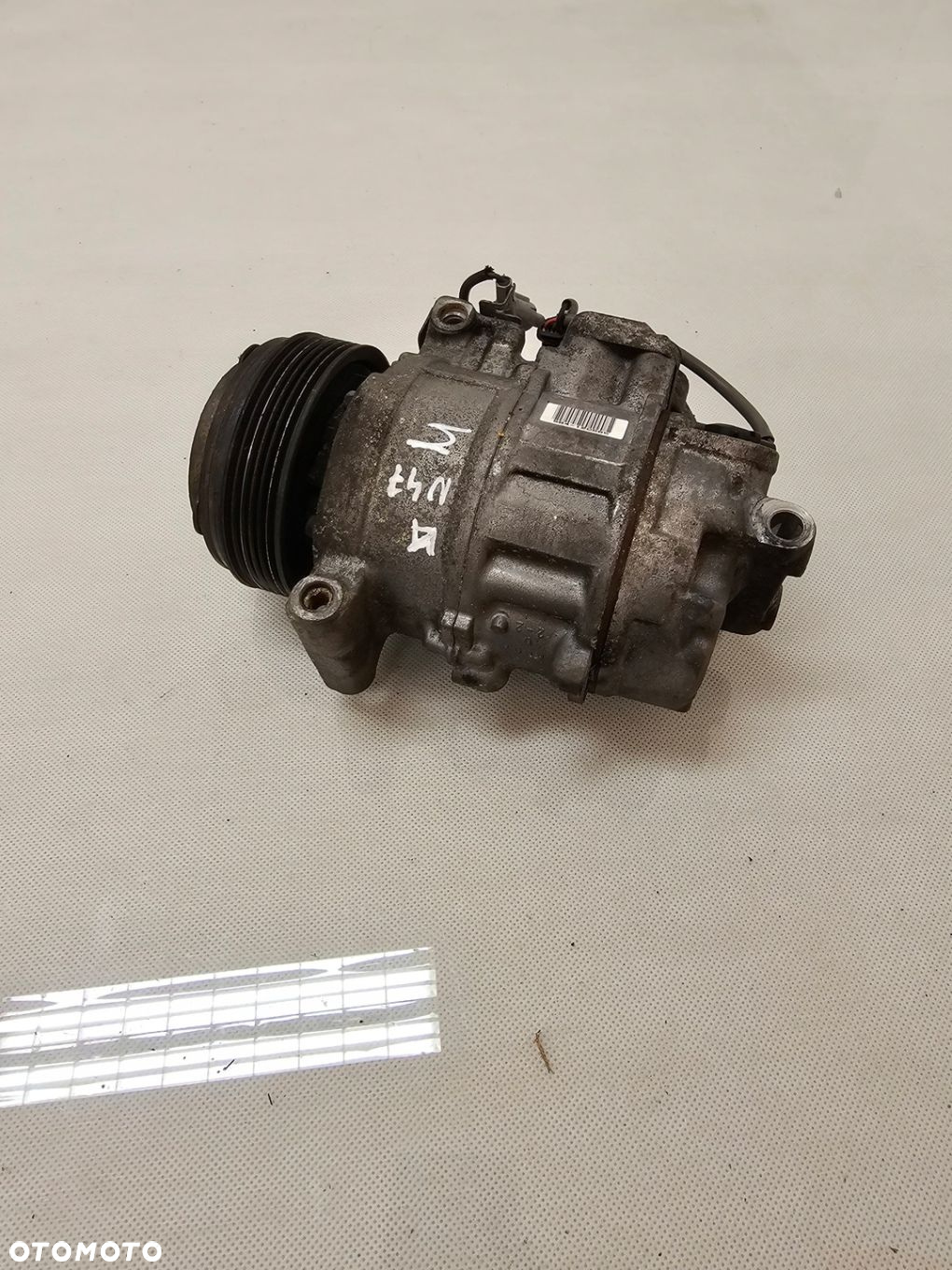 2008 BMW E87 22527010 SPRĘŻARKA KLIMATYZACJI - 4