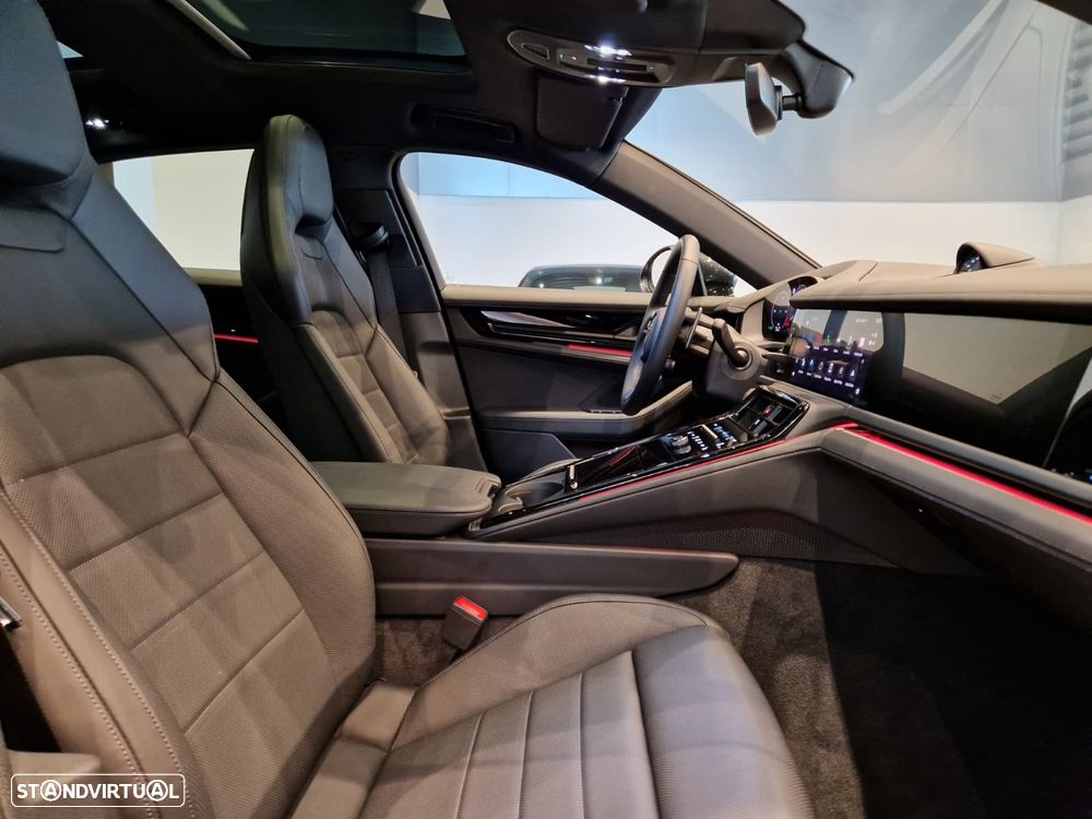 Porsche Panamera 4 - 19