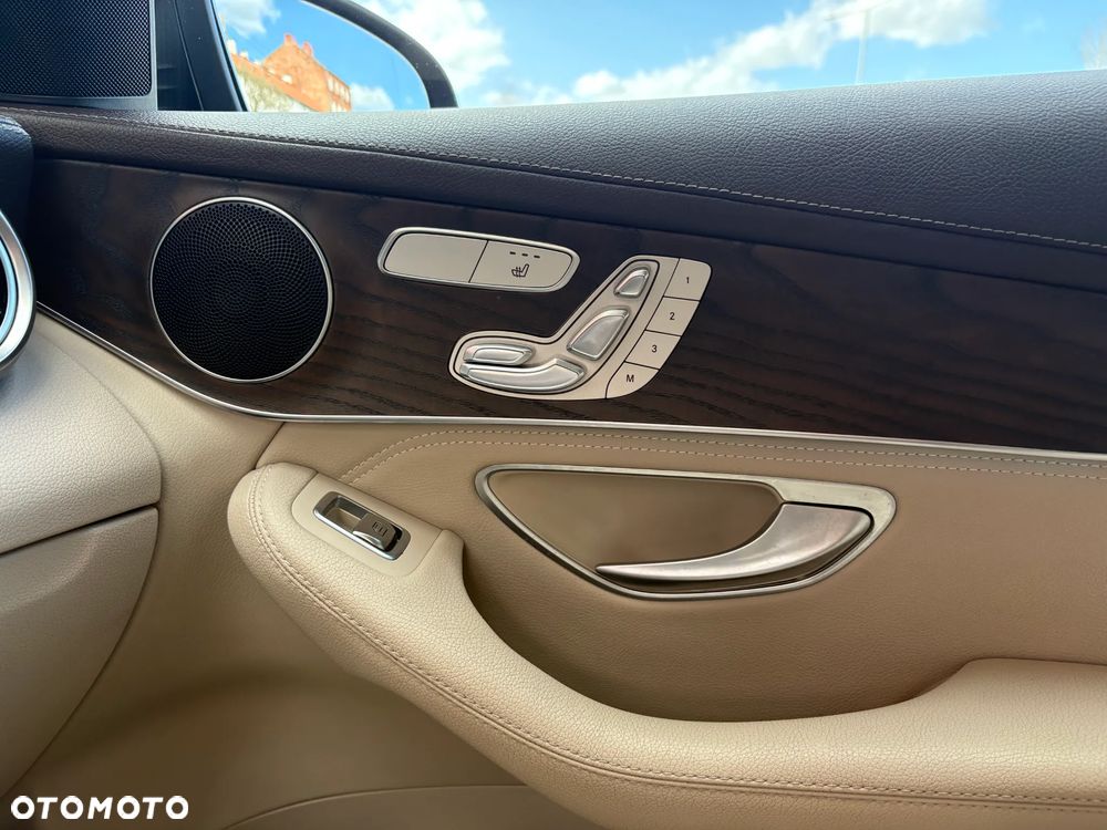 Mercedes-Benz GLC - 24