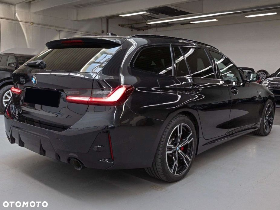 BMW Seria 3 330i xDrive M Sport - 3