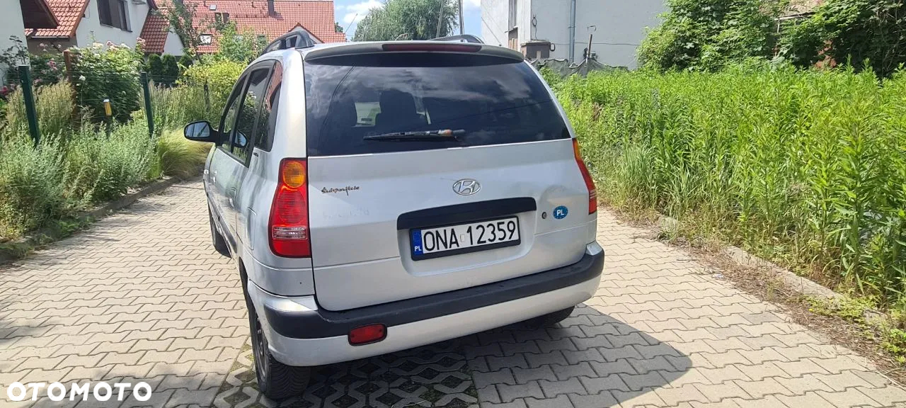 Kia Sorento - 4