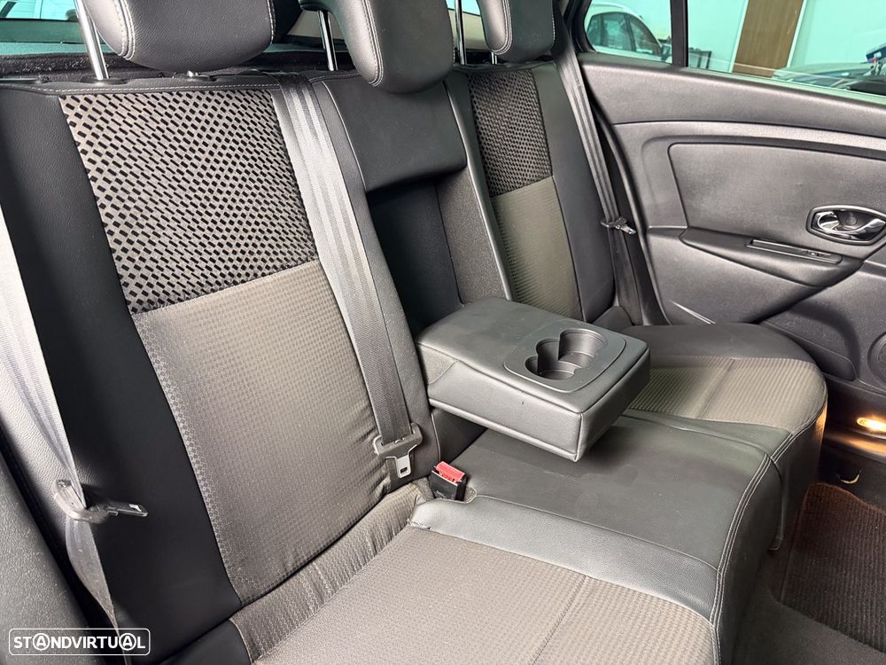 Renault Mégane Sport Tourer 1.5 dCi Luxe SS - 8