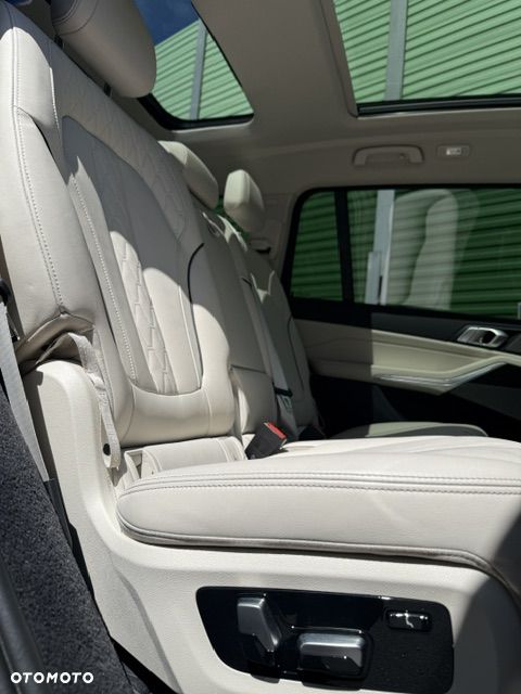 BMW X7 xDrive40d mHEV sport - 25