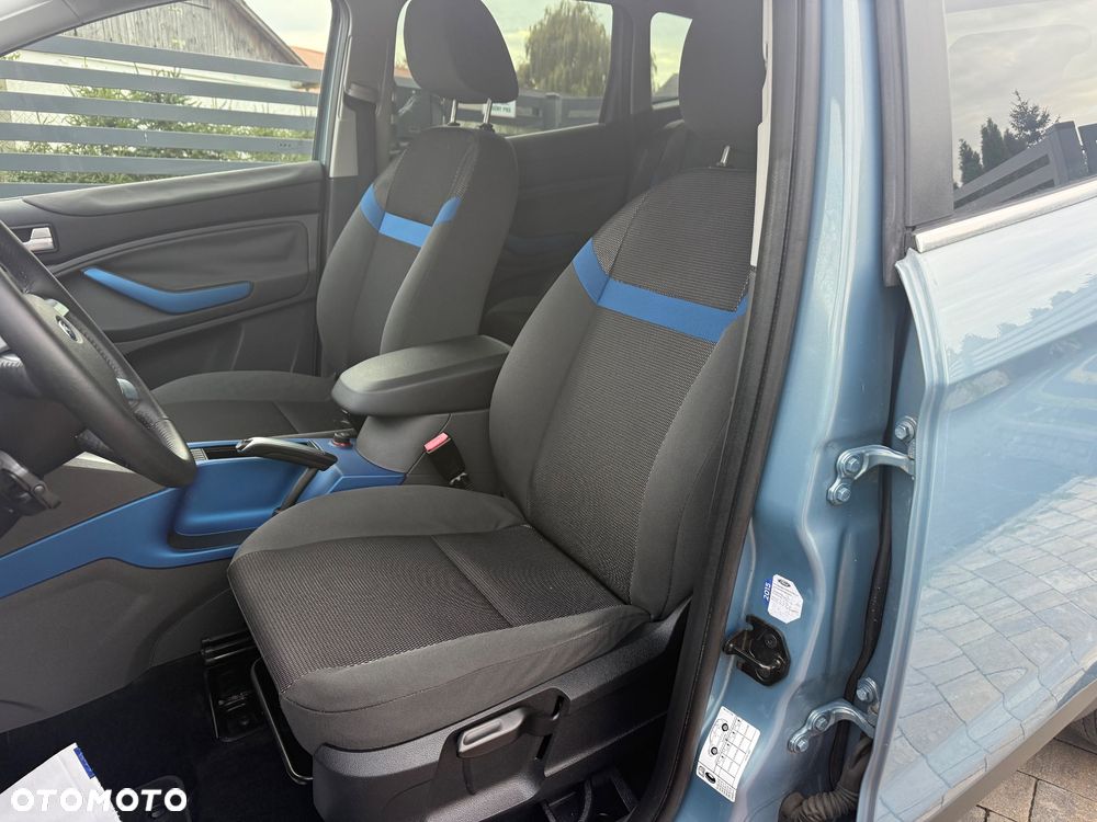 Ford Kuga 2.5 4x4 Trend - 10