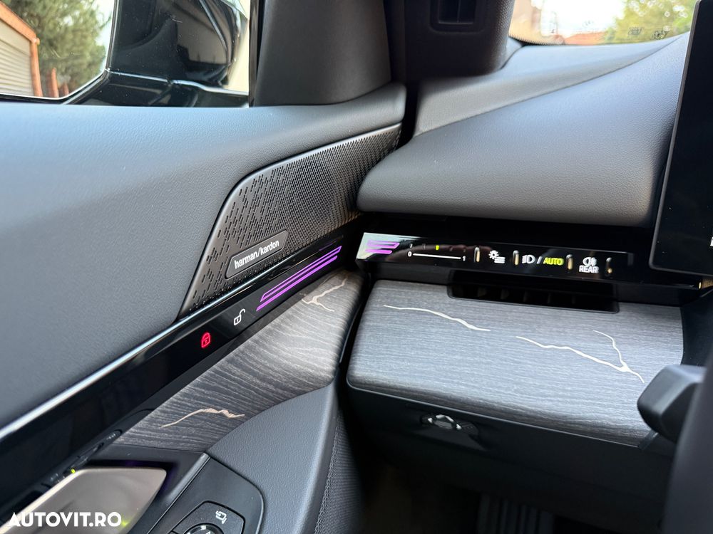 BMW Seria 5 540d xDrive AT MHEV - 23