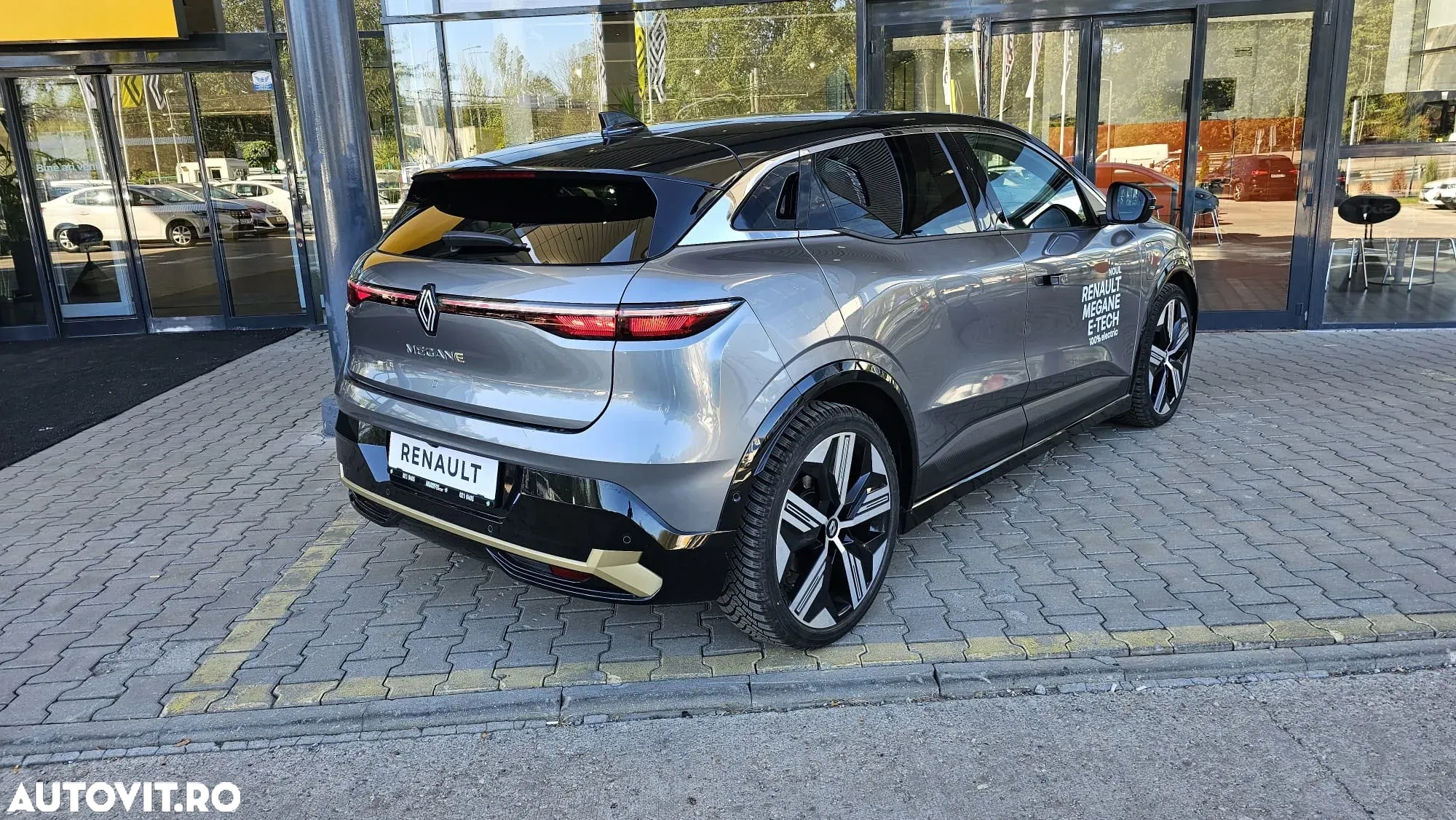 Renault Megane E-TECH EV60 optimum charge iconic - 6