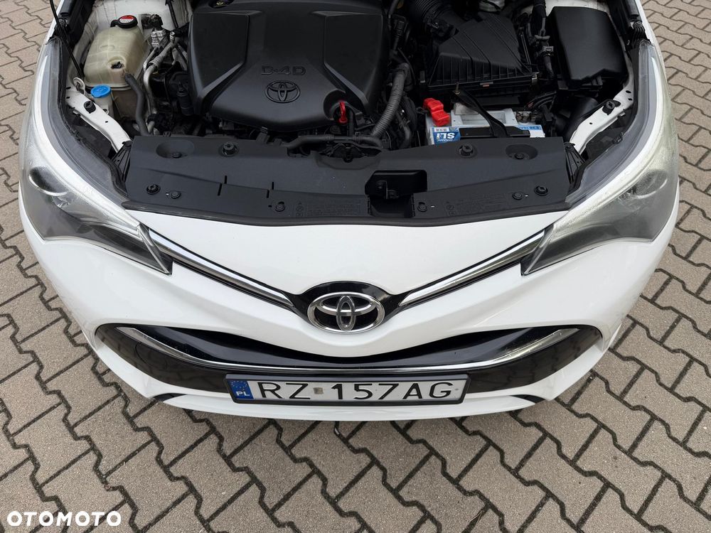 Toyota Avensis 2.0 D-4D Active Business - 19