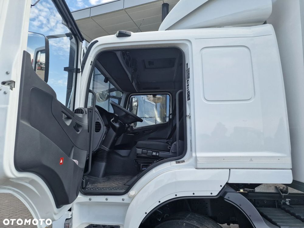 Mercedes-Benz Atego 1527L 4x2 - 10