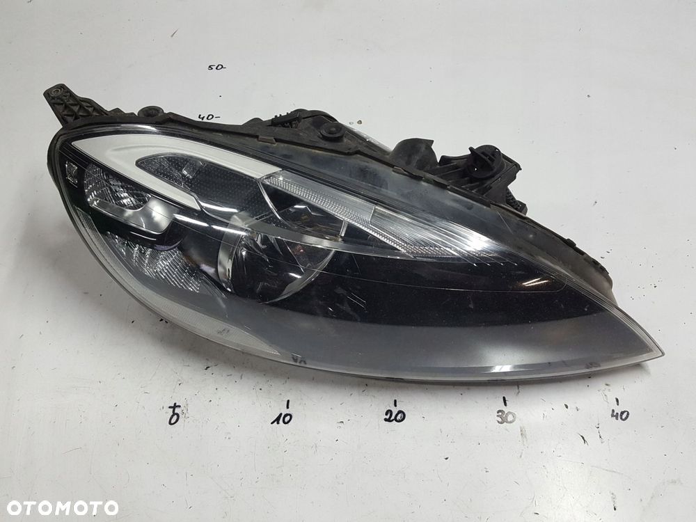 VOLVO V40 II 2 12-16r LAMPA PRAWA PRZÓD ANGLIK - 2