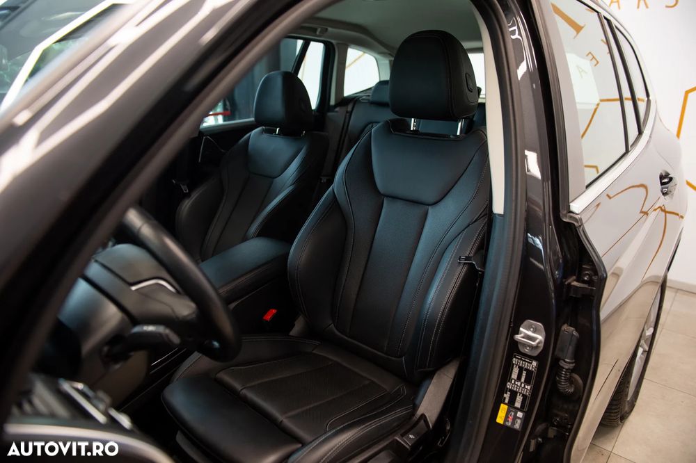 BMW X3 xDrive30e AT PHEV - 17