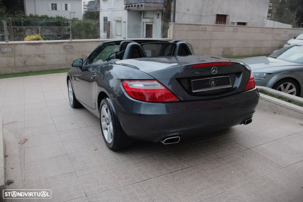 Mercedes-Benz SLK 200 (BlueEFFICIENCY) 7G-TRONIC - 7