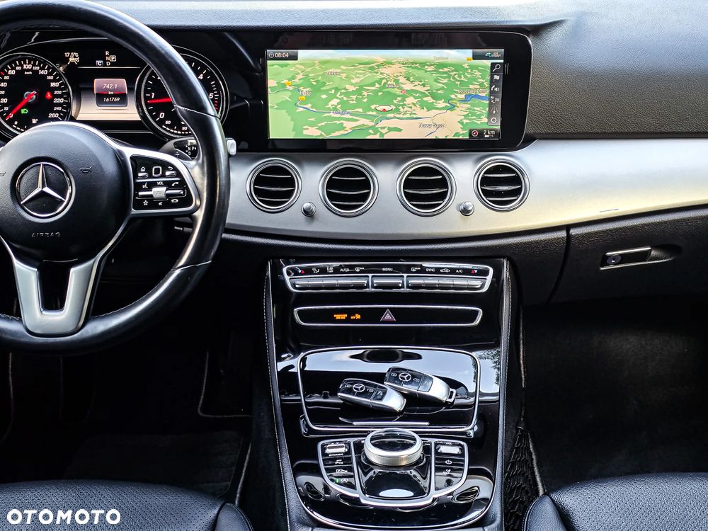 Mercedes-Benz Klasa E 220 d 9G-TRONIC - 16