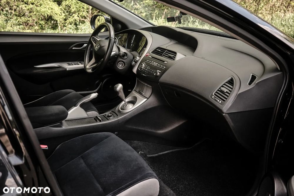 Honda Civic 1.8 Sport - 10