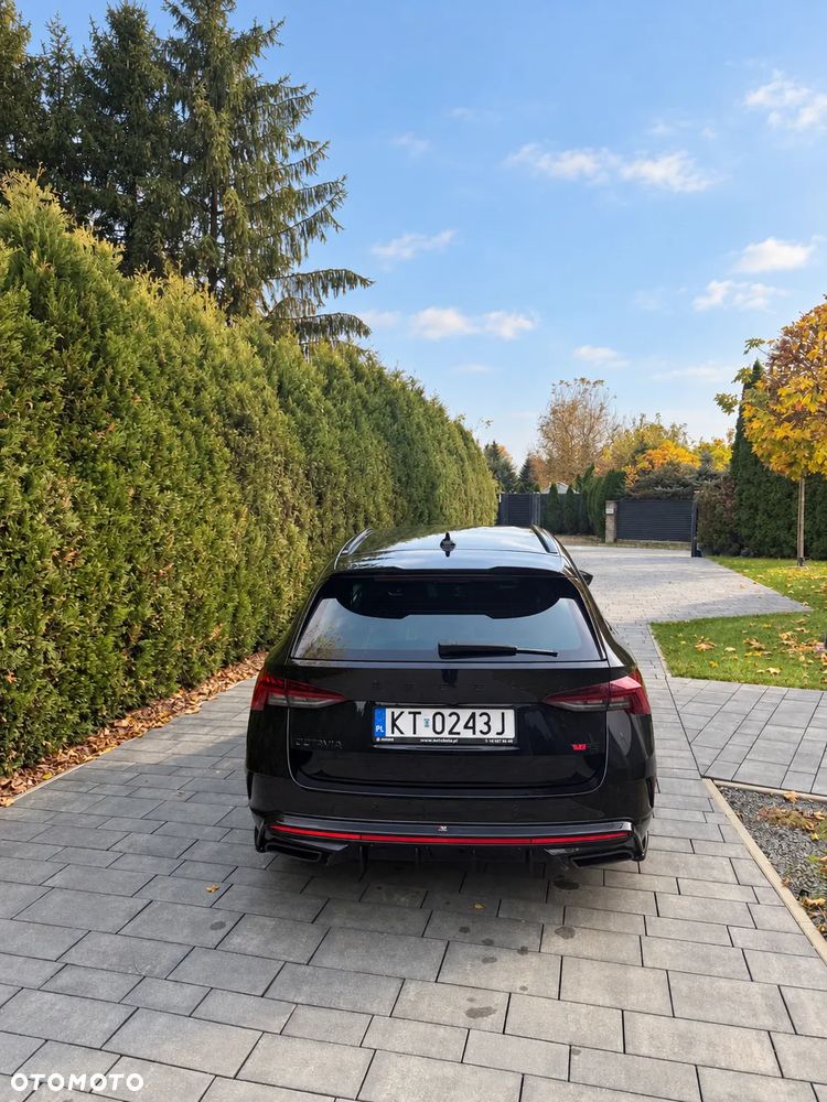 Skoda Octavia 2023 photo 4