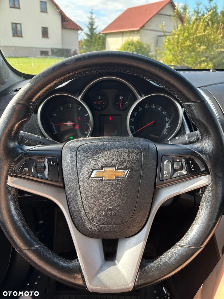 Chevrolet Cruze - 9