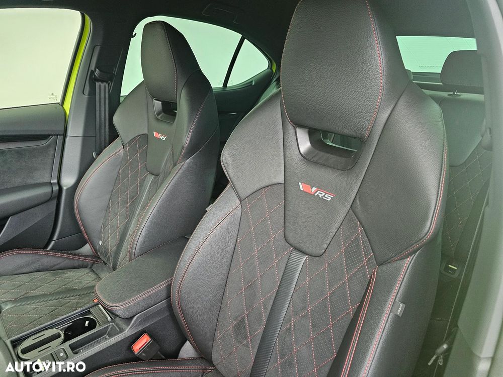 Skoda Octavia 2.0 TSI 265 CP DSG RS - 8