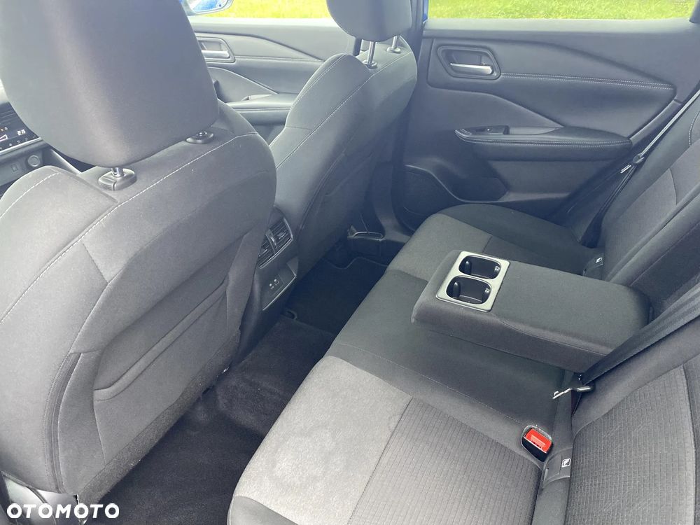 Nissan Qashqai 1.3 DIG-T N-Connecta DCT - 22