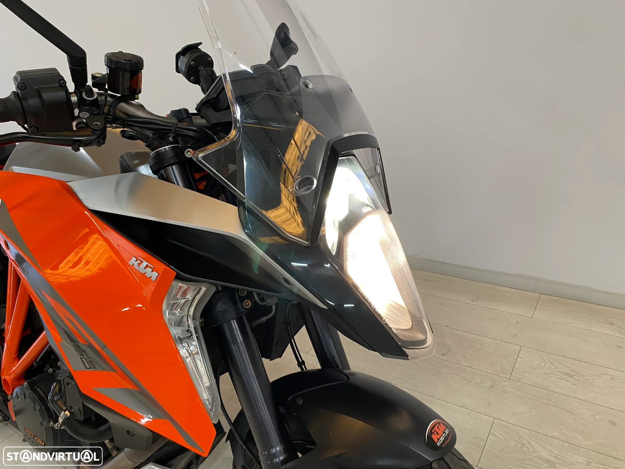 KTM Duke 1290 SUPER DUKE  GT - 6