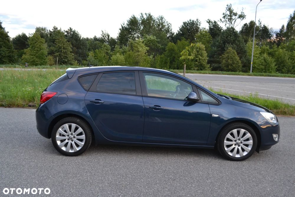Opel Astra - 10