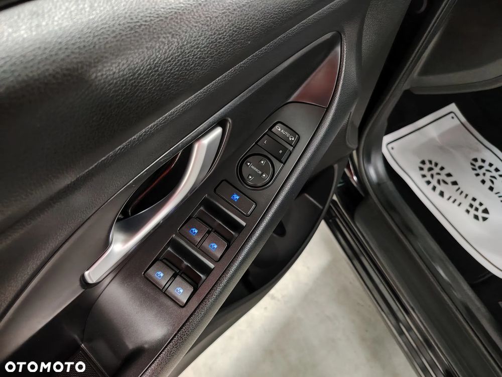 Hyundai i30 1.5 DPI Modern - 29