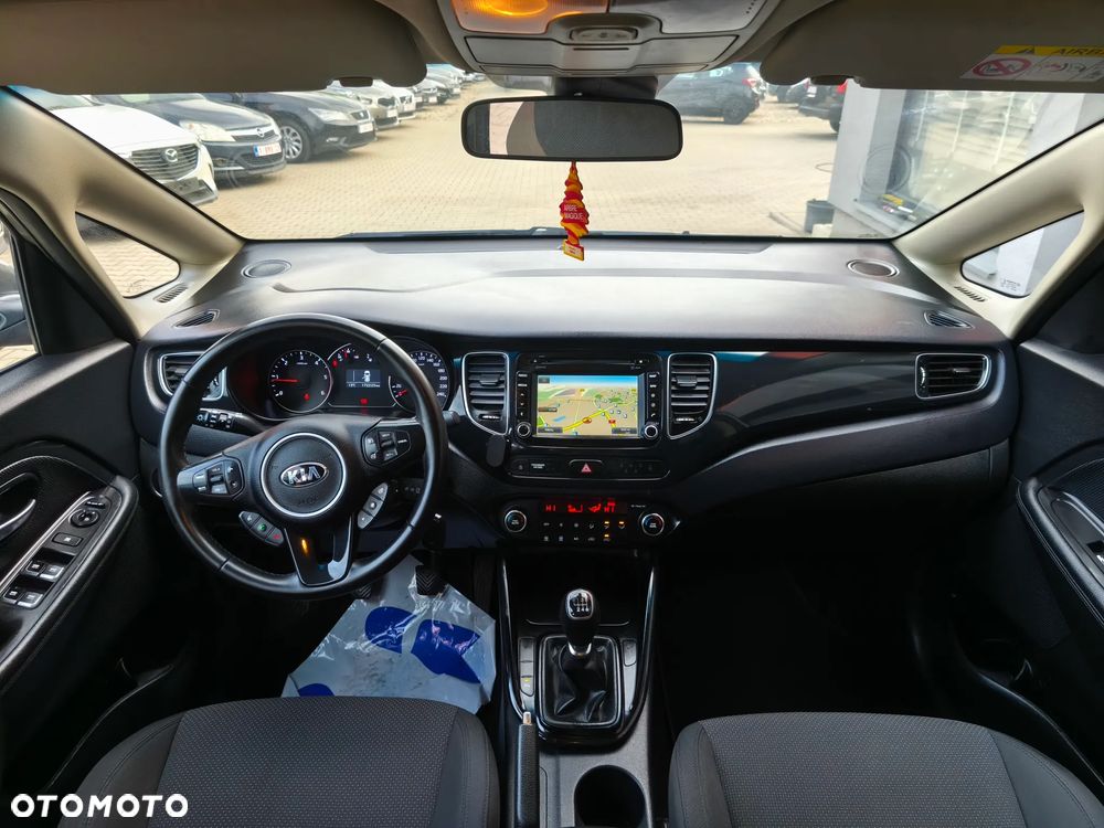 Kia Carens 1.7 CRDi XL 7os - 6