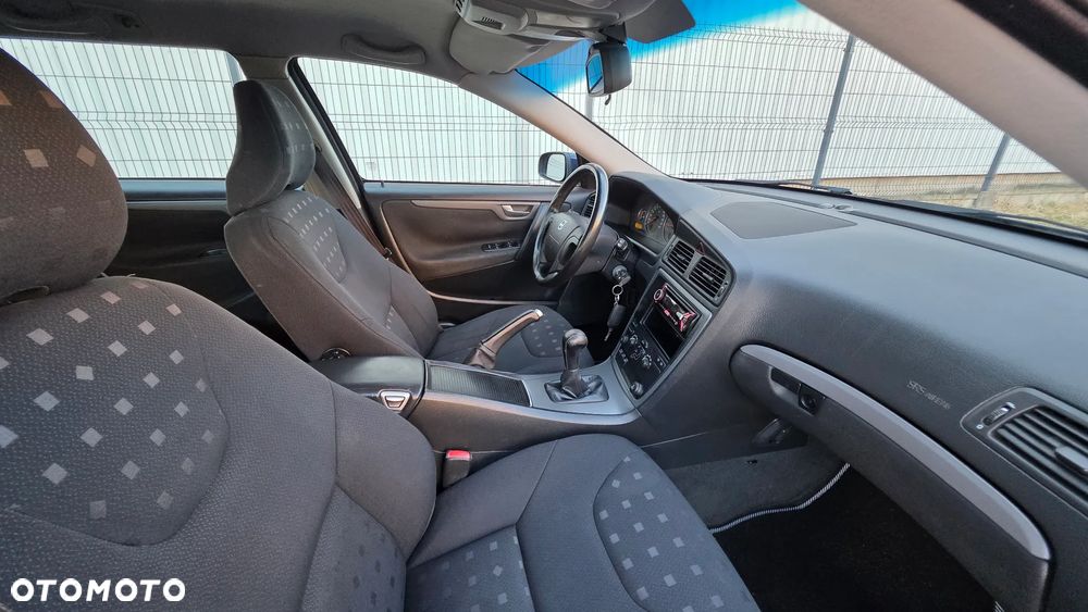 Volvo V70 2.4 Move - 12